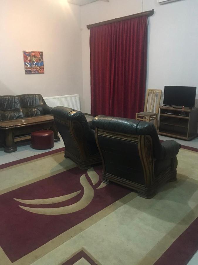 Hotel Era Tbilisi Bagian luar foto