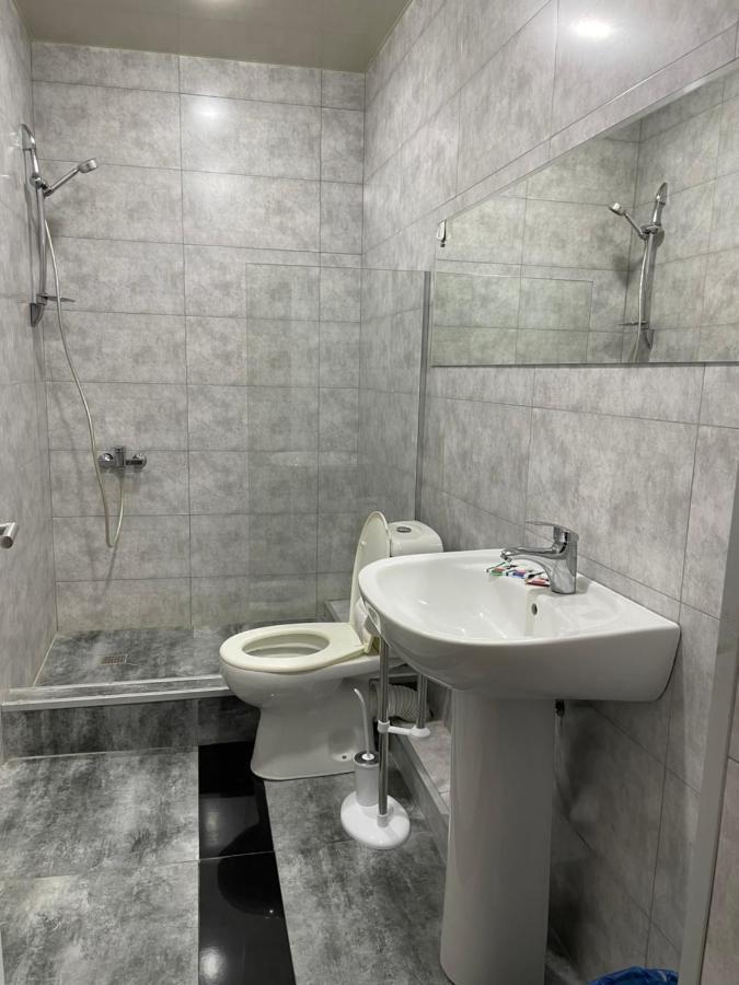 Hotel Era Tbilisi Bagian luar foto