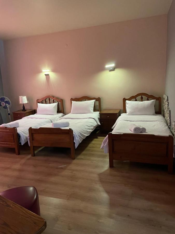 Hotel Era Tbilisi Bagian luar foto