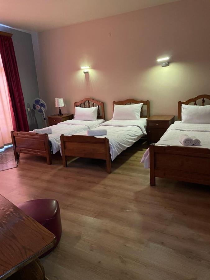 Hotel Era Tbilisi Bagian luar foto